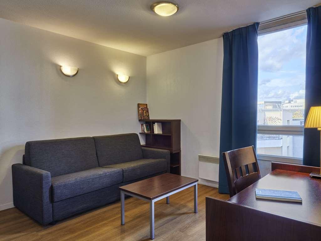 Aparthotel Adagio Access Paris Saint-Denis Pleyel Room photo