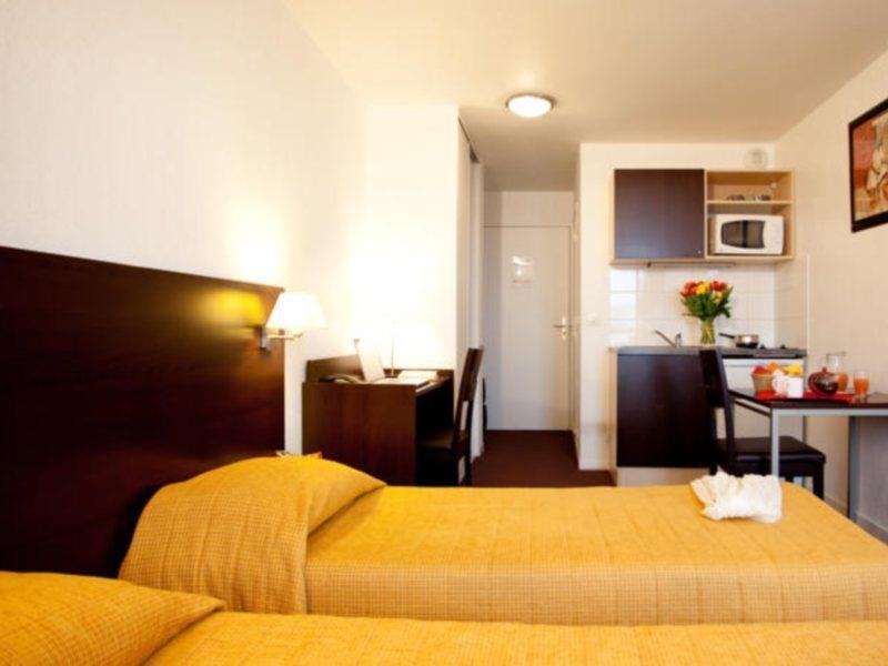 Aparthotel Adagio Access Paris Saint-Denis Pleyel Exterior photo