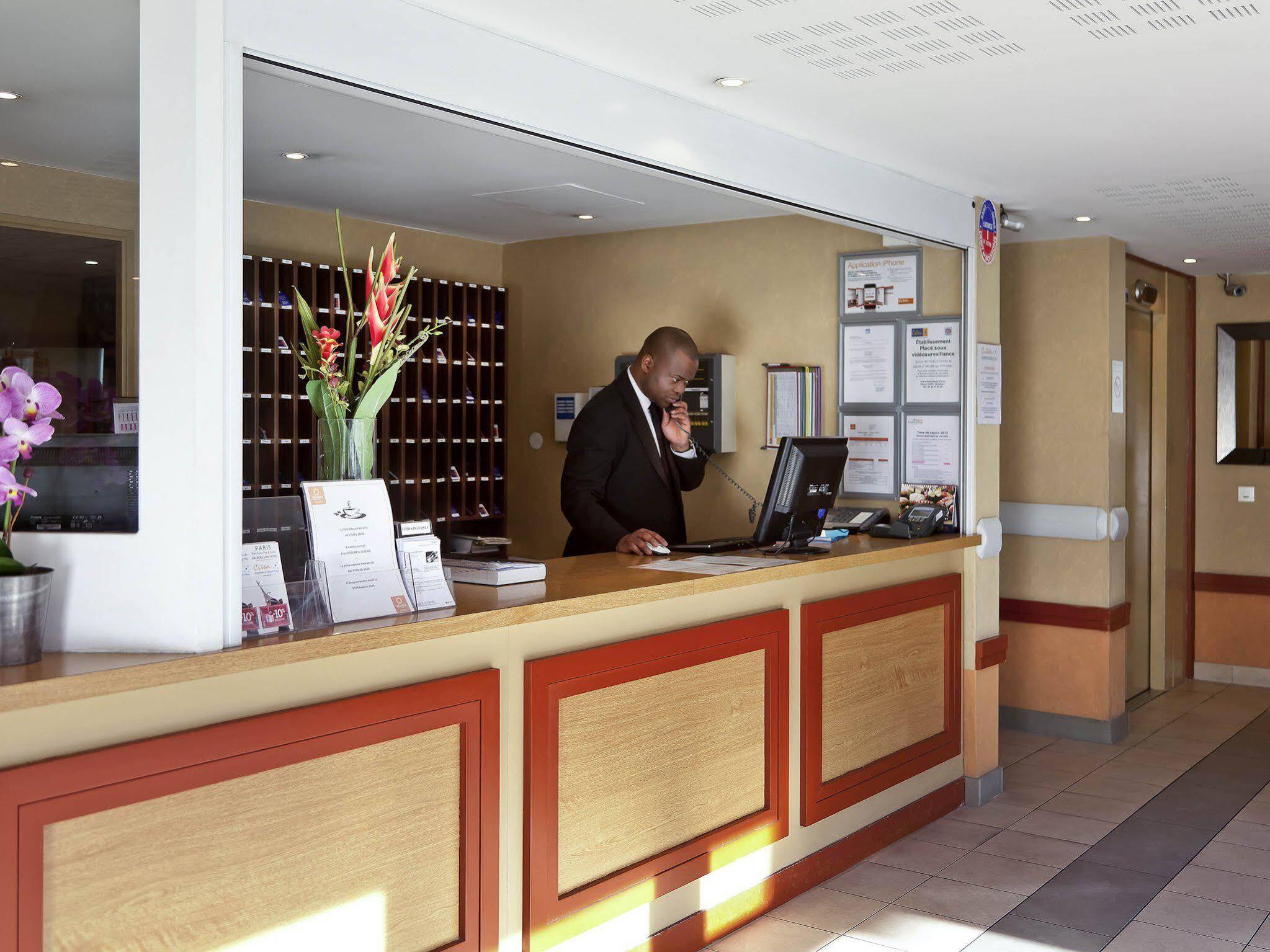 Aparthotel Adagio Access Paris Saint-Denis Pleyel Exterior photo